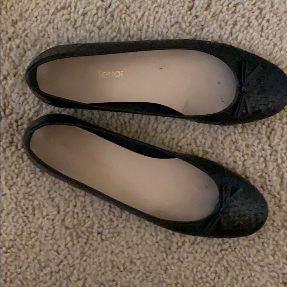 Dianna Ferrari Black Flats w/ Black Bow